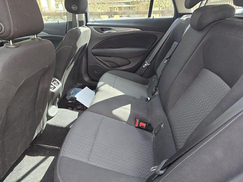 Gebraucht Opel Insignia 170 PS (125 kW) 2019 Grau Kombi