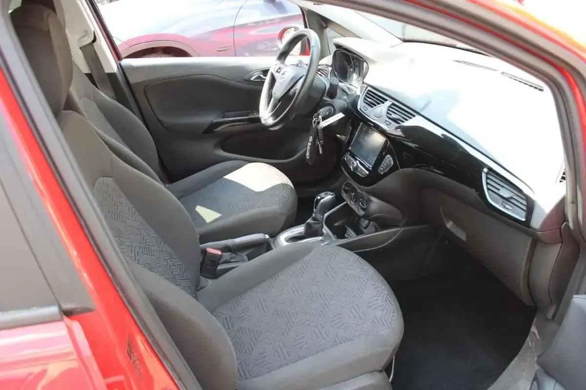 Gebraucht Opel Corsa 90 PS (66 kW) 2018 Pull me over red Kleinwagen