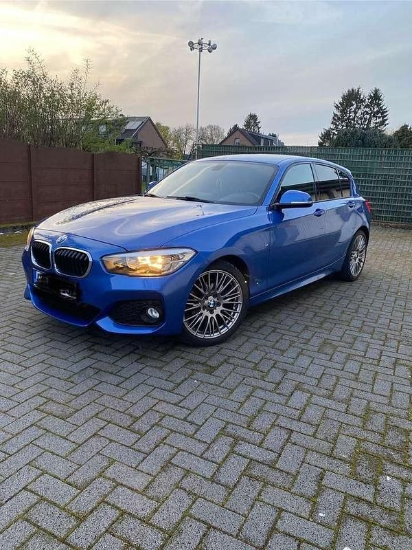 Blau Gebraucht 2015 BMW 118 M Sport Kleinwagen | 17.500 € (Teuer) - Bild 1/4