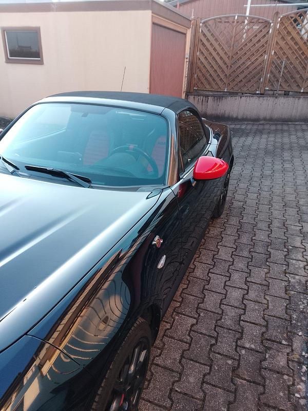 Gebraucht Abarth 124 Spider 185 PS (136 kW) 2017 Schwarz Cabrio