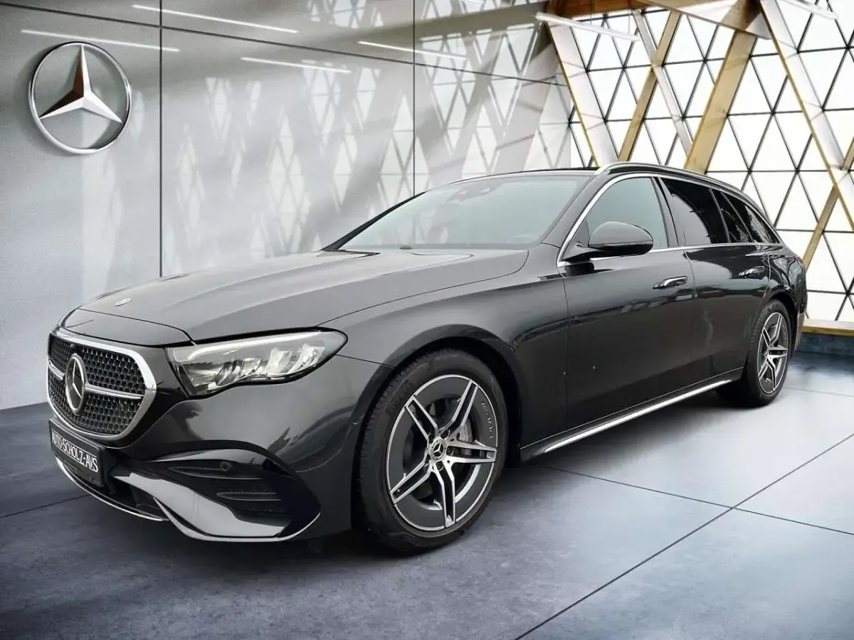 Usado Mercedes E220 AMG 197 CV (144 kW) 2025 Gris Familiar