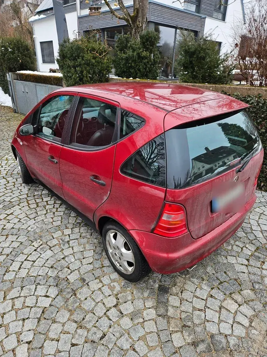 Gebraucht Mercedes A160 Classic 102 PS (75 kW) 2000 Rot Kleinwagen