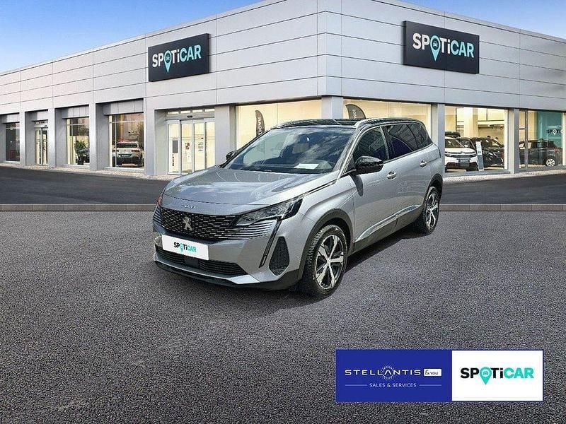 Grau Gebraucht 2023 Peugeot 5008 Allure Van / Kleinbus | 23.990 € (Superpreis) - Bild 1/4
