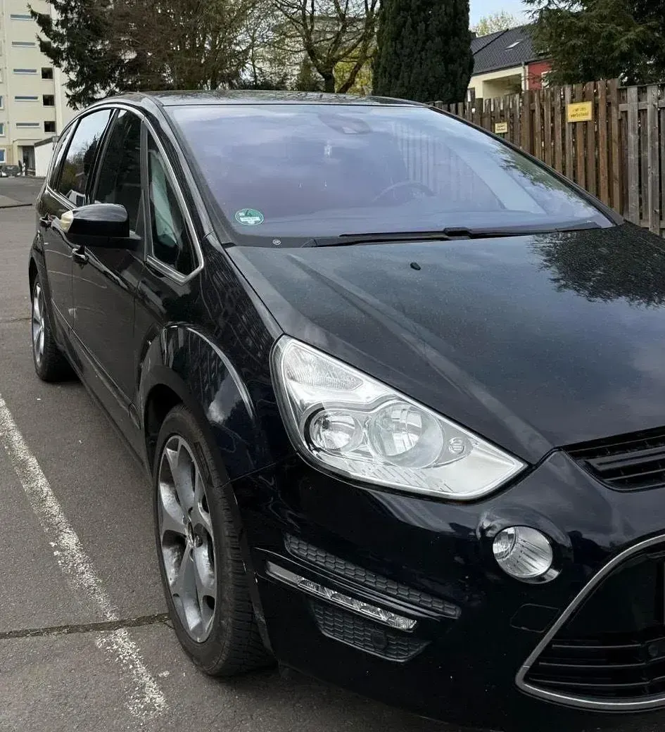 Gebraucht Ford S-MAX S 140 PS (102 kW) 2012 Schwarz Van / Kleinbus