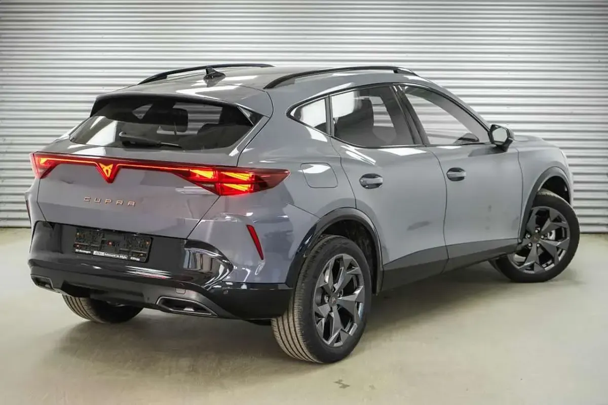 Neu Cupra Formentor 150 PS (110 kW) 2026 Graphene grau metallic (r6) SUV