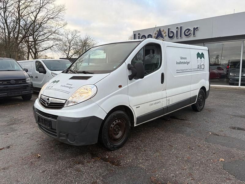 Weiß Gebraucht 2007 Opel Vivaro Van / Kleinbus | 2.749 € (Guter Preis) - Bild 1/4