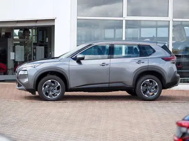 Neu Nissan X-Trail Acenta 163 PS (119 kW) 2026 Schwarz SUV