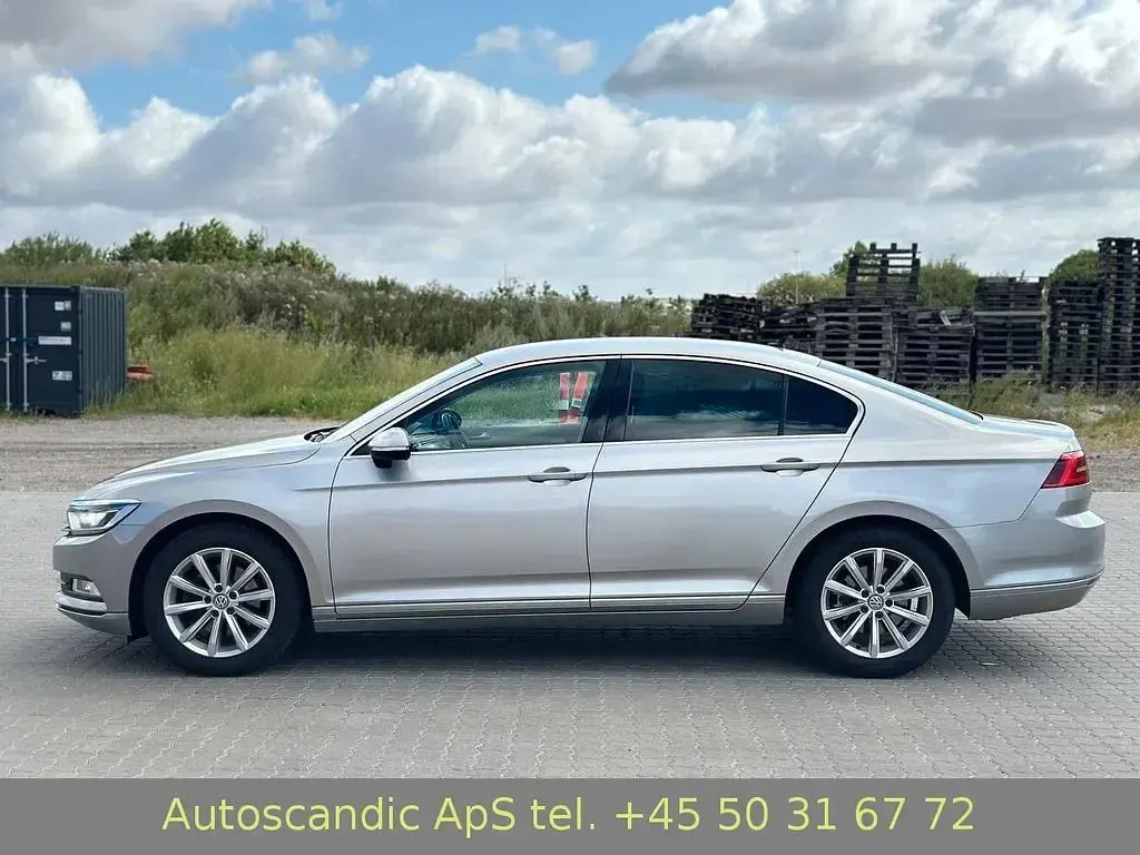 Gebraucht VW Passat Highline 150 PS (110 kW) 2017 Silber Limousine