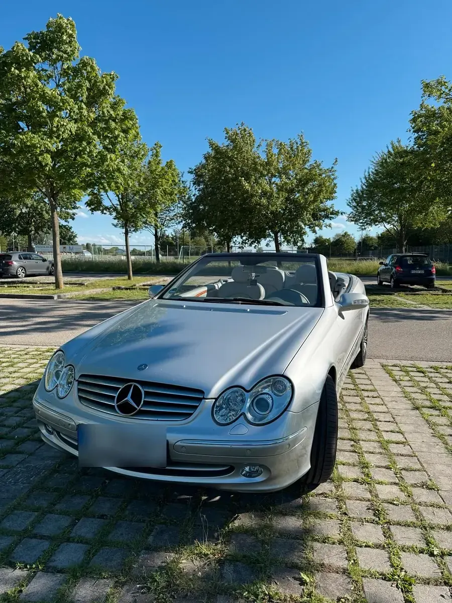 Gebraucht Mercedes CLK240 170 PS (125 kW) 2004 Silber Cabrio