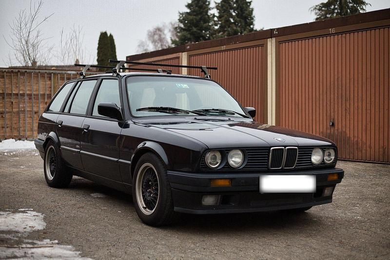 Gebraucht BMW 316 192 PS (141 kW) 1992 Schwarz Kombi