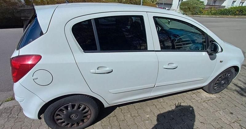 Gebraucht Opel Corsa 75 PS (55 kW) 2007 Weiß Kleinwagen