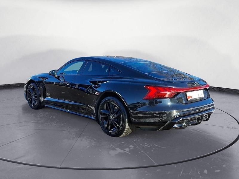 Gebraucht Audi e-tron GT quattro Comfort 434 kW (591 PS) 2024 Schwarz Limousine