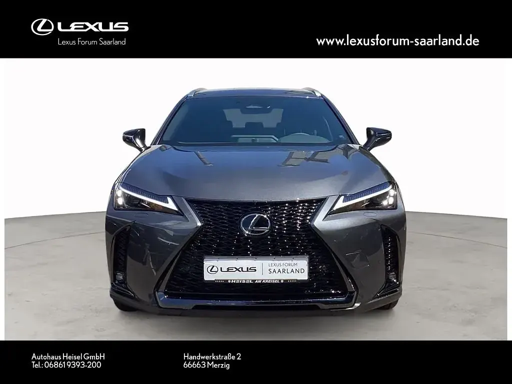 Neu Lexus UX 300h Sport Design Packet 199 PS (146 kW) 2026 Grau SUV