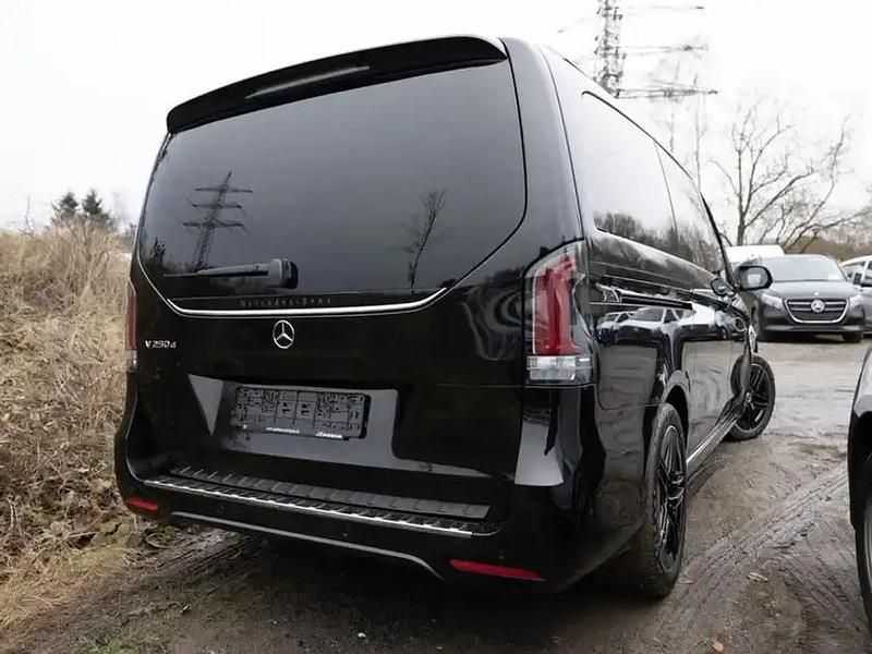 Gebraucht Mercedes V250 Style 190 PS (139 kW) 2025 Obsidianschwarz metallic Van / Kleinbus