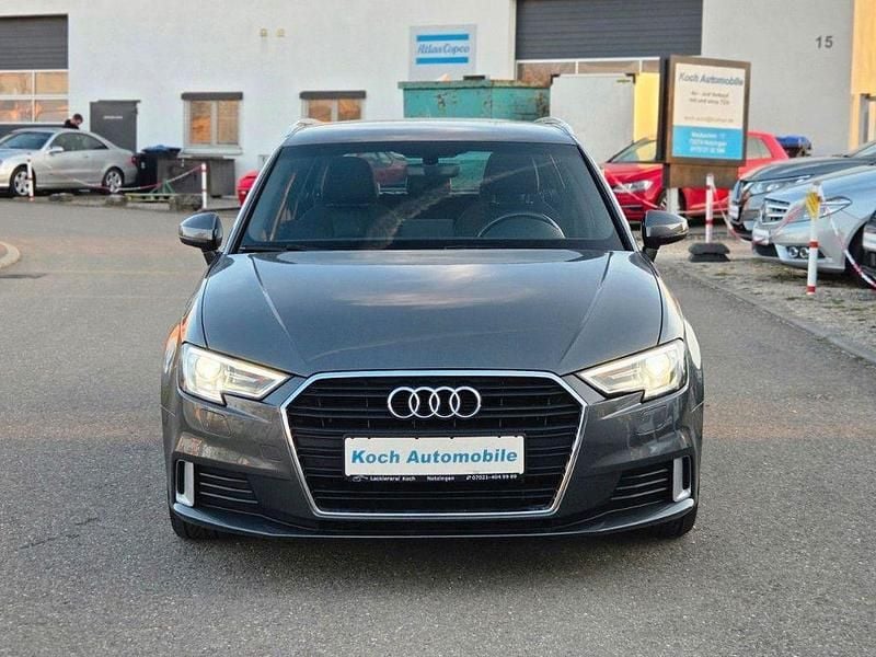 Gebraucht Audi A3 S-Line 150 PS (110 kW) 2018 Grau Limousine