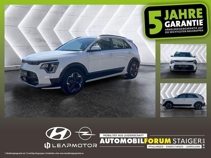 (ud) schneeweiss Gebraucht 2023 Kia e-Niro Vision SUV | 23.990 € (Guter Preis) - Bild 1/4