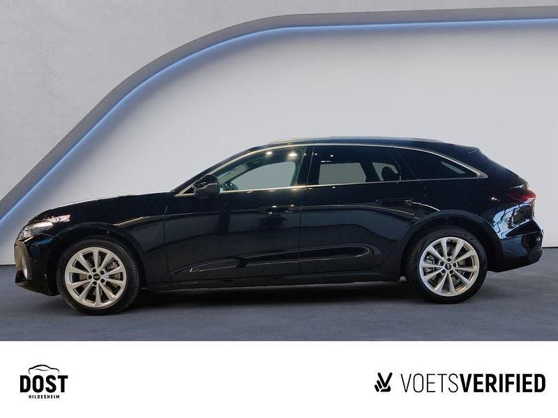 Gebraucht Audi A5 Sport 204 PS (150 kW) 2025 Mythosschwarz metallic Coupé