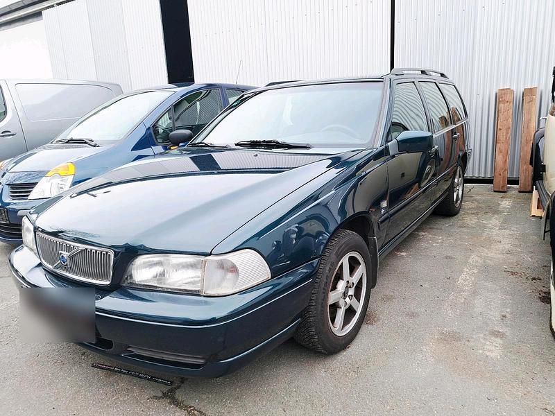 Gebraucht Volvo V70 144 PS (105 kW) 1999 Andere farben Kombi