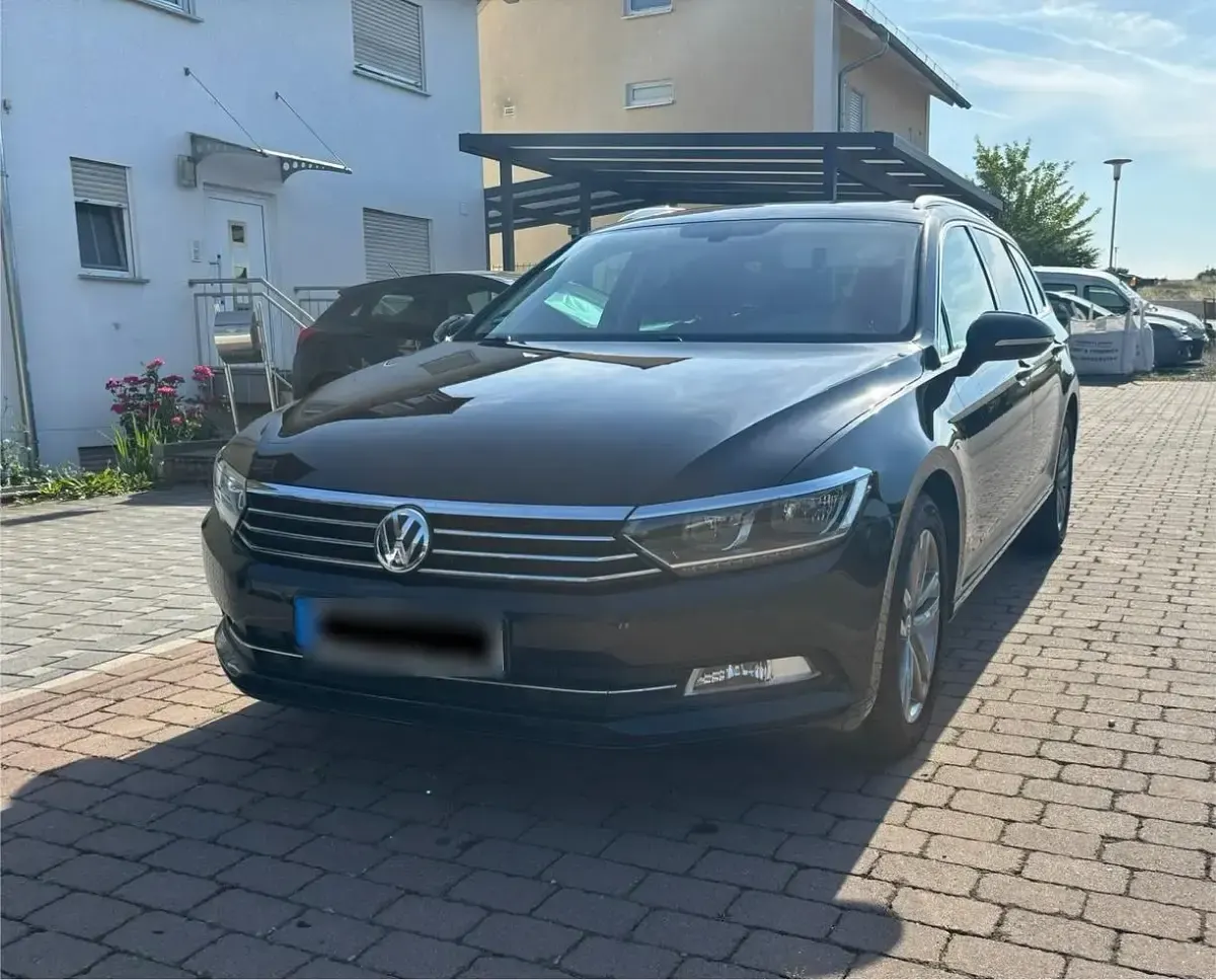 Gebraucht VW Passat Comfortline 150 PS (110 kW) 2014 Schwarz Kombi