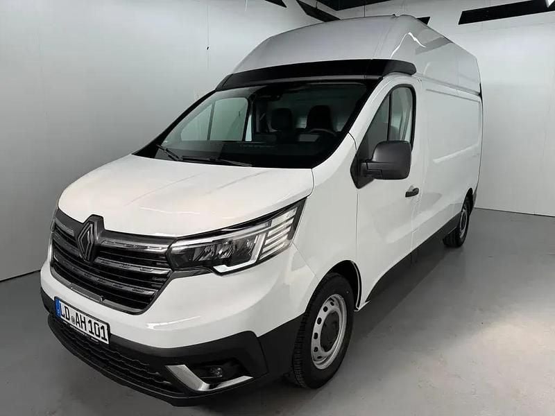 Arktisweiß Gebraucht 2025 Renault Trafic Komfort Van | 37.450 € (Superpreis) - Bild 1/4