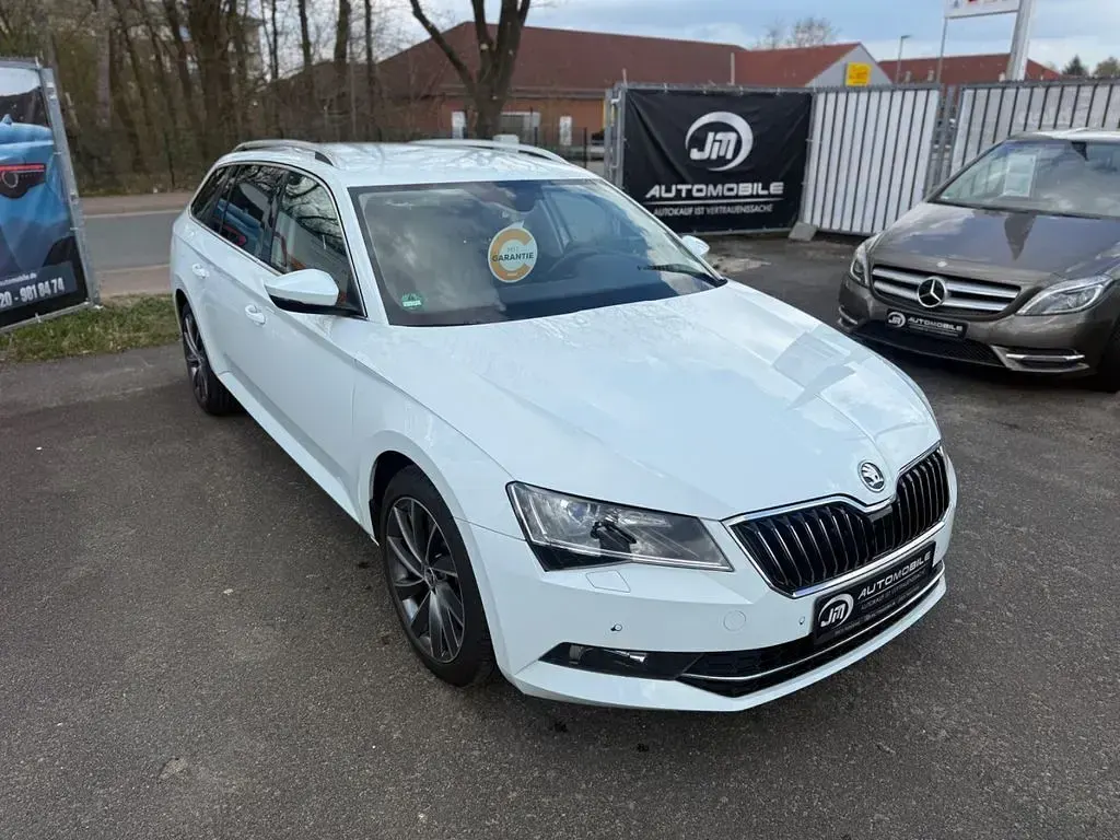 Gebraucht Skoda Superb Style 280 PS (205 kW) 2017 Weiß Kombi