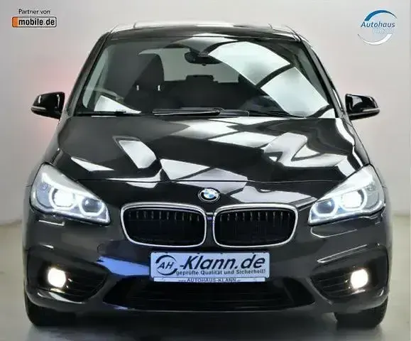 Gebraucht BMW 220 Gran Tourer Sport Line 192 PS (141 kW) 2015 Schwarz Van / Kleinbus