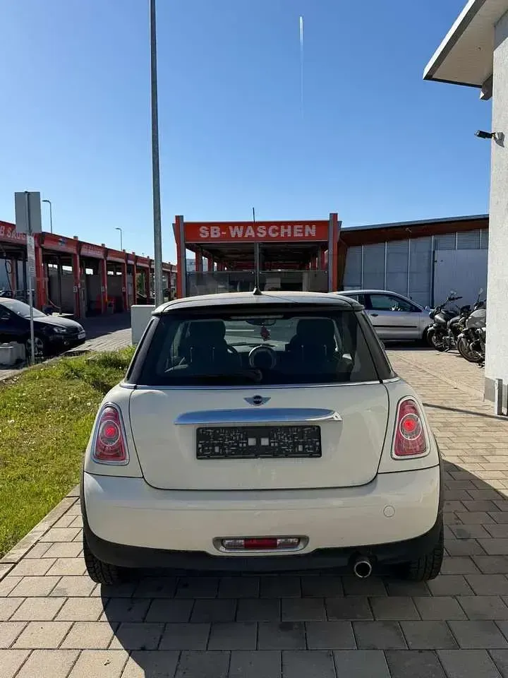 Gebraucht Mini ONE 98 PS (72 kW) 2013 Weiß Kleinwagen