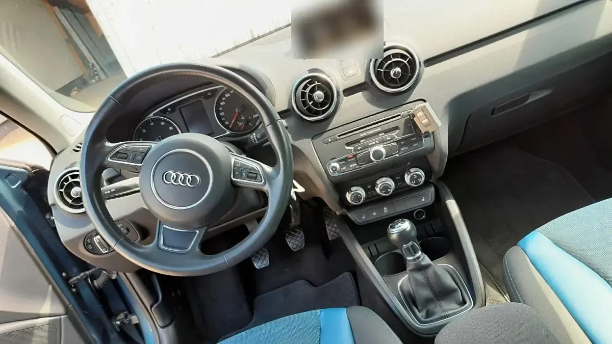 Gebraucht Audi A1 Sportback Sport 82 PS (60 kW) 2017 Blau Kleinwagen