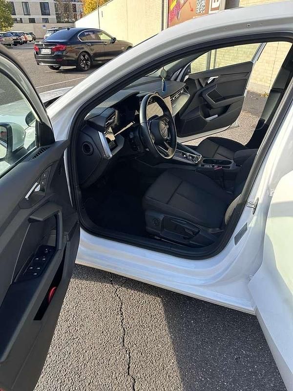 Gebraucht Audi A3 Sportback 150 PS (110 kW) 2023 Weiß Kleinwagen