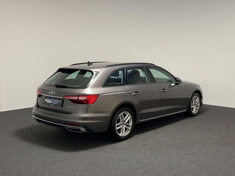 Gebraucht Audi A4 Advanced 204 PS (150 kW) 2020 Grau Kombi