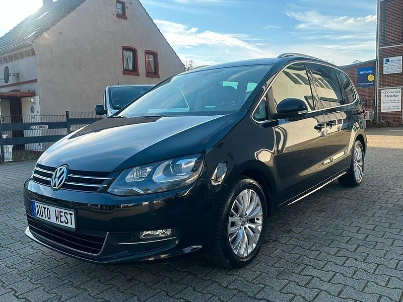 Schwarz Gebraucht 2012 VW Sharan Highline Van / Kleinbus | 10.950 € (Guter Preis) - Bild 1/4