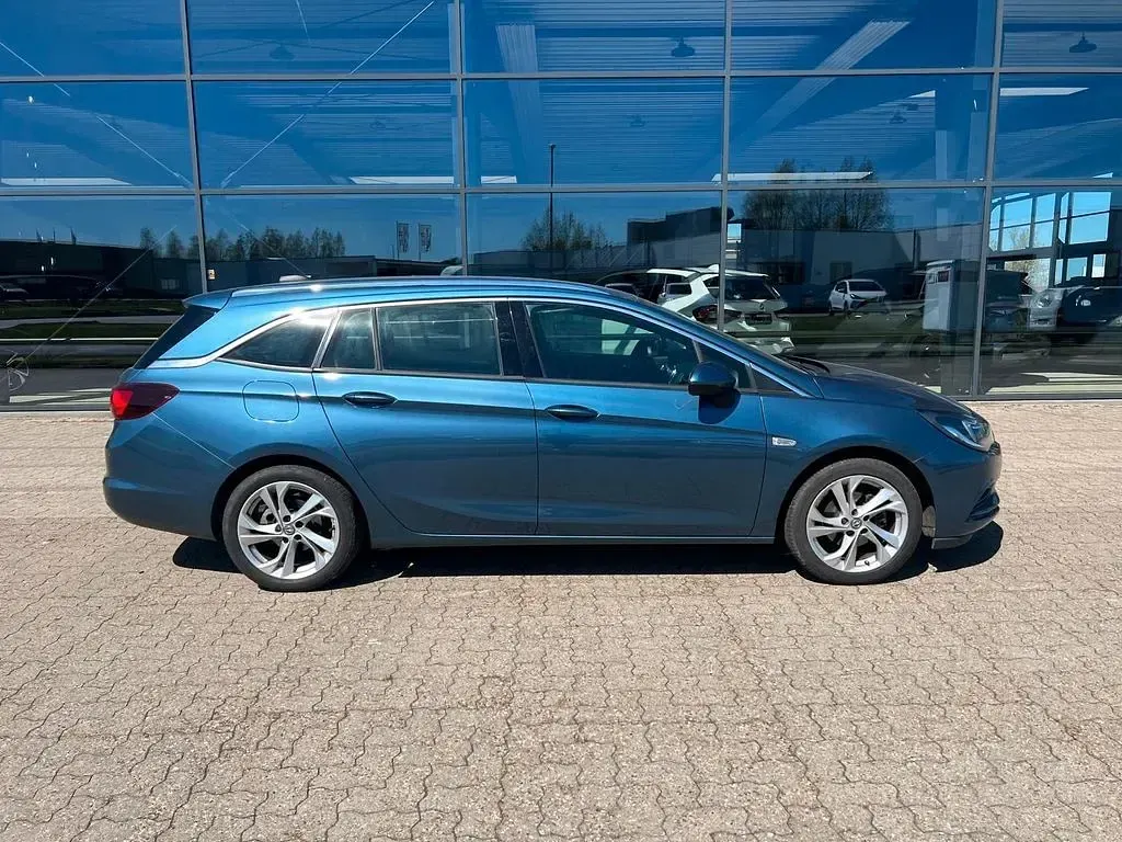 Usata Opel Astra Dynamic 150 CV (110 kW) 2017 Blu Station wagon
