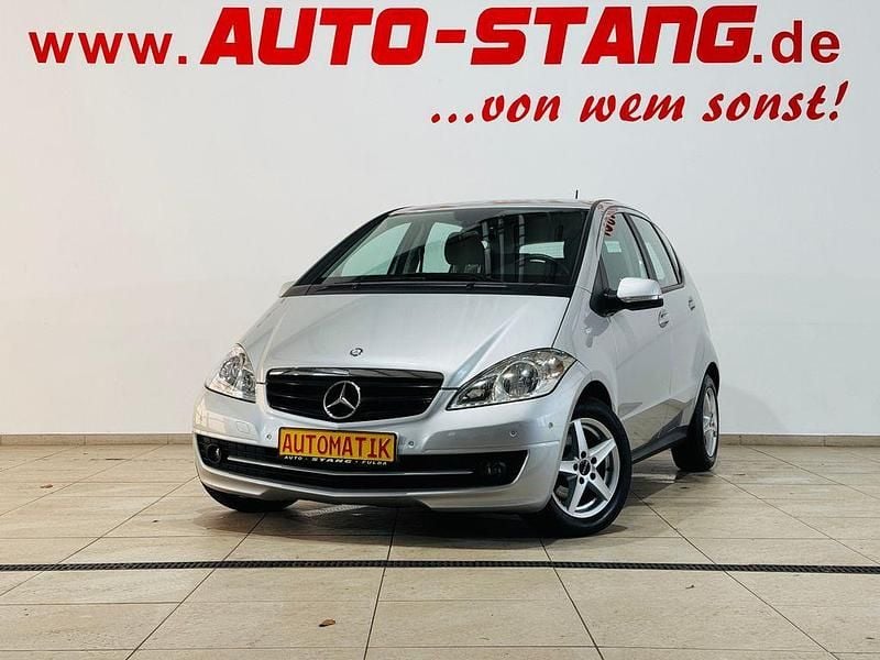 Silber Gebraucht 2011 Mercedes A160 Limousine | 9.500 € (Teuer) - Bild 1/4