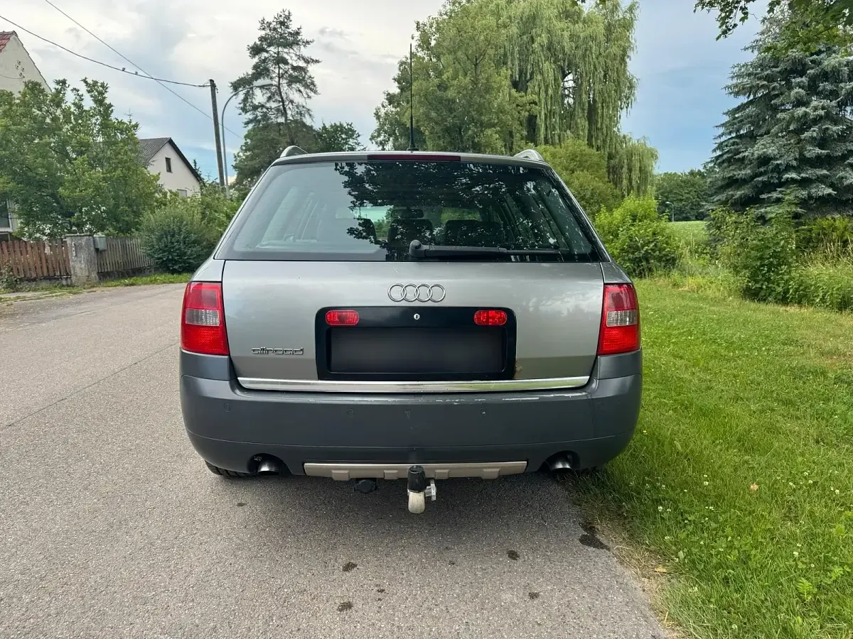 Gebraucht Audi A6 Allroad 179 PS (131 kW) 2002 Grau Kombi