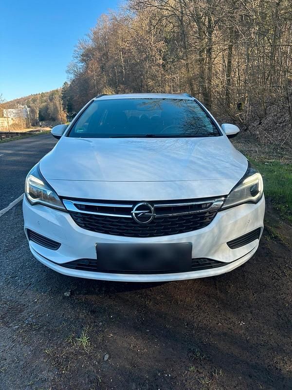 Gebraucht Opel Astra 120 PS (88 kW) 2019 Weiß Kombi