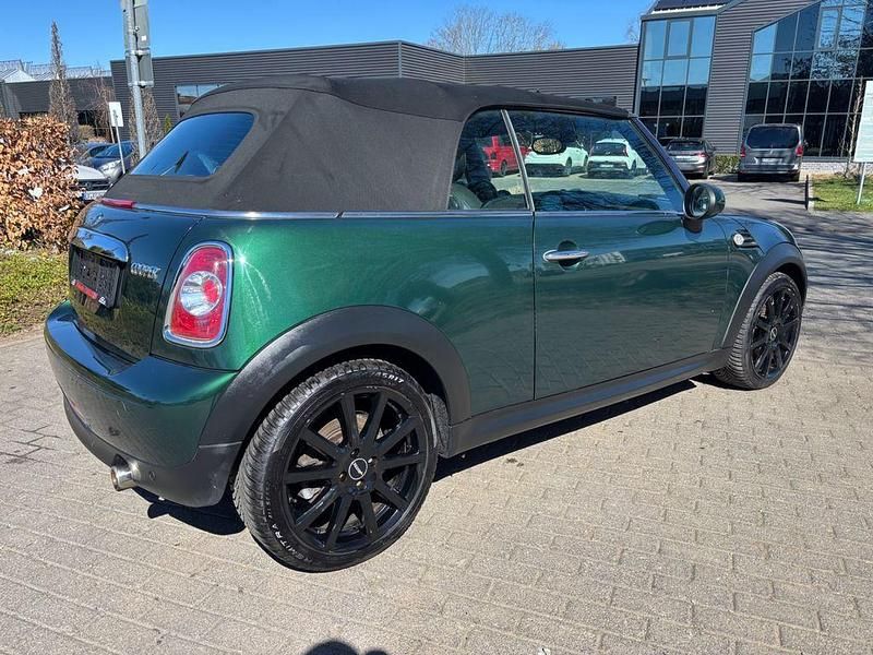Second-hand Mini Cooper Cabriolet 122 CP (89 kW) 2011 Verde Cabrio