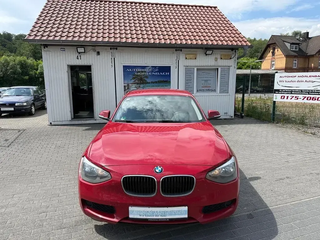 Gebraucht BMW 114 102 PS (75 kW) 2014 Rot Kleinwagen