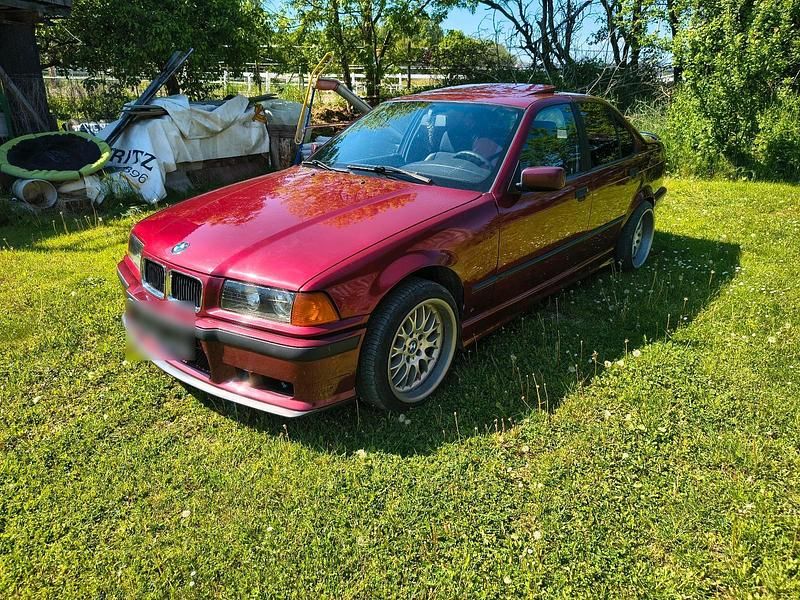 Second-hand BMW 328 193 CP (141 kW) 1996 Roșu Berlinǎ