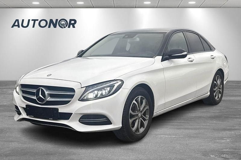 Weiß Gebraucht 2014 Mercedes C200 Limousine | 10.250 € (Fairer Preis) - Bild 1/4