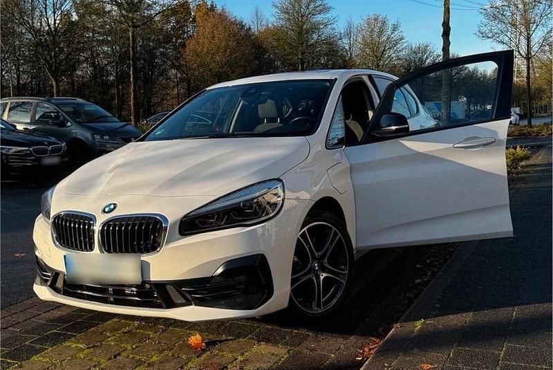 Gebraucht BMW 225 Performance 224 PS (164 kW) 2019 Weiß Van / Kleinbus