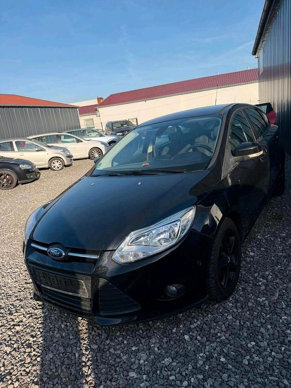 Usata Ford Focus 101 CV (74 kW) 2013 Nero Berlina