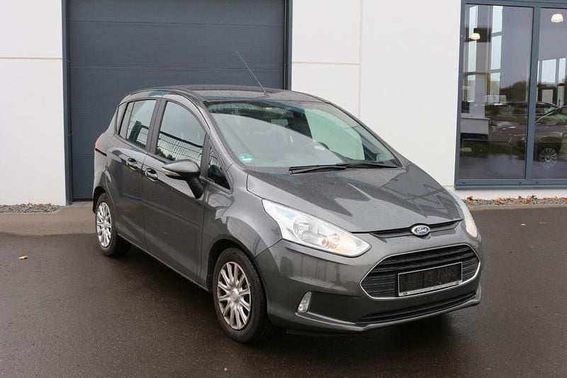 Grau Gebraucht 2017 Ford B-MAX Trend Van / Kleinbus | 5.990 € (Guter Preis) - Bild 1/4