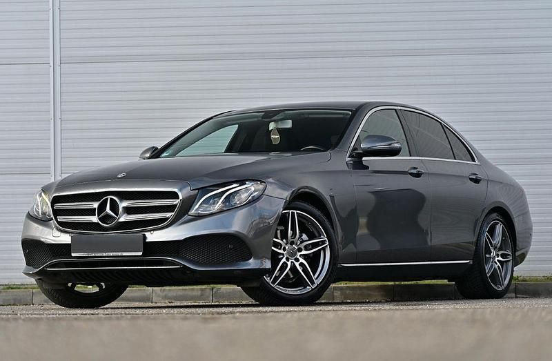 Gebraucht Mercedes E200 Avantgarde 184 PS (135 kW) 2017 Grau Limousine