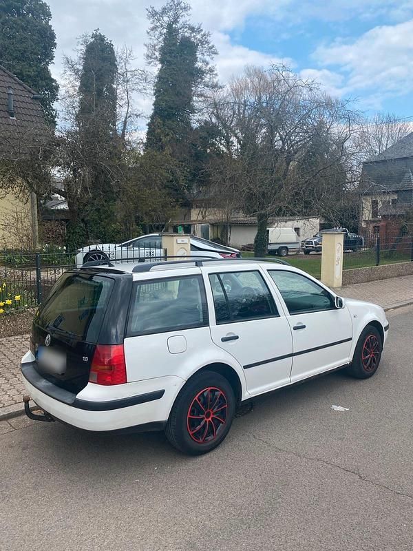Gebraucht VW Golf IV 110 PS (80 kW) 2002 Weiß Kombi