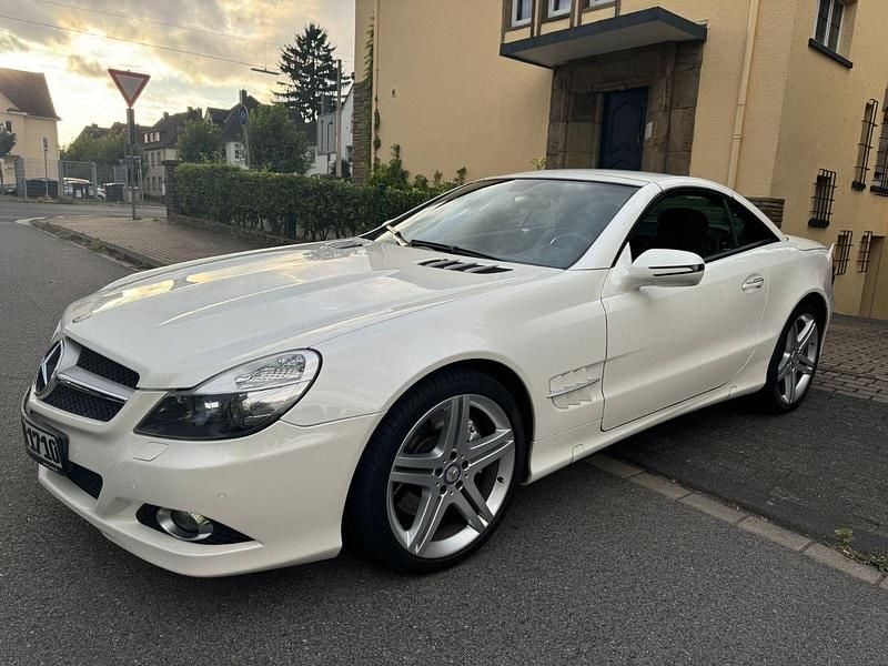 Weiß Gebraucht 2009 Mercedes SL350 Cabrio | 22.900 € (Guter Preis) - Bild 1/4