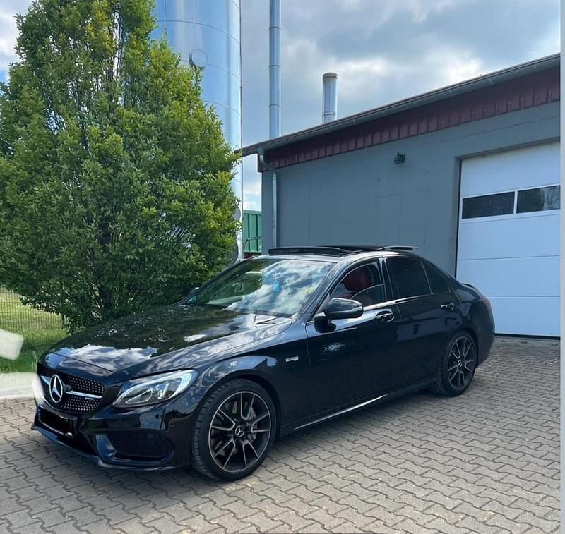 Schwarz Gebraucht 2017 Mercedes C43 AMG AMG Limousine | 34.500 € (Fairer Preis) - Bild 1/4