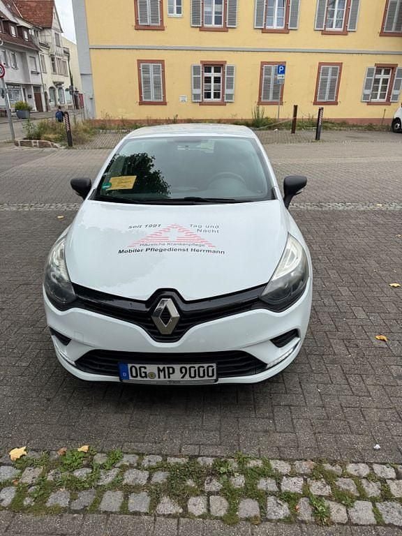 Weiß Gebraucht 2016 Renault Clio IV Life Limousine | 5.700 € (Superpreis) - Bild 1/4