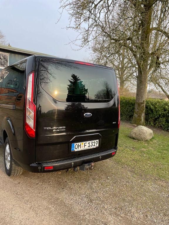Gebraucht Ford Tourneo 155 PS (114 kW) 2013 Schwarz Van / Kleinbus