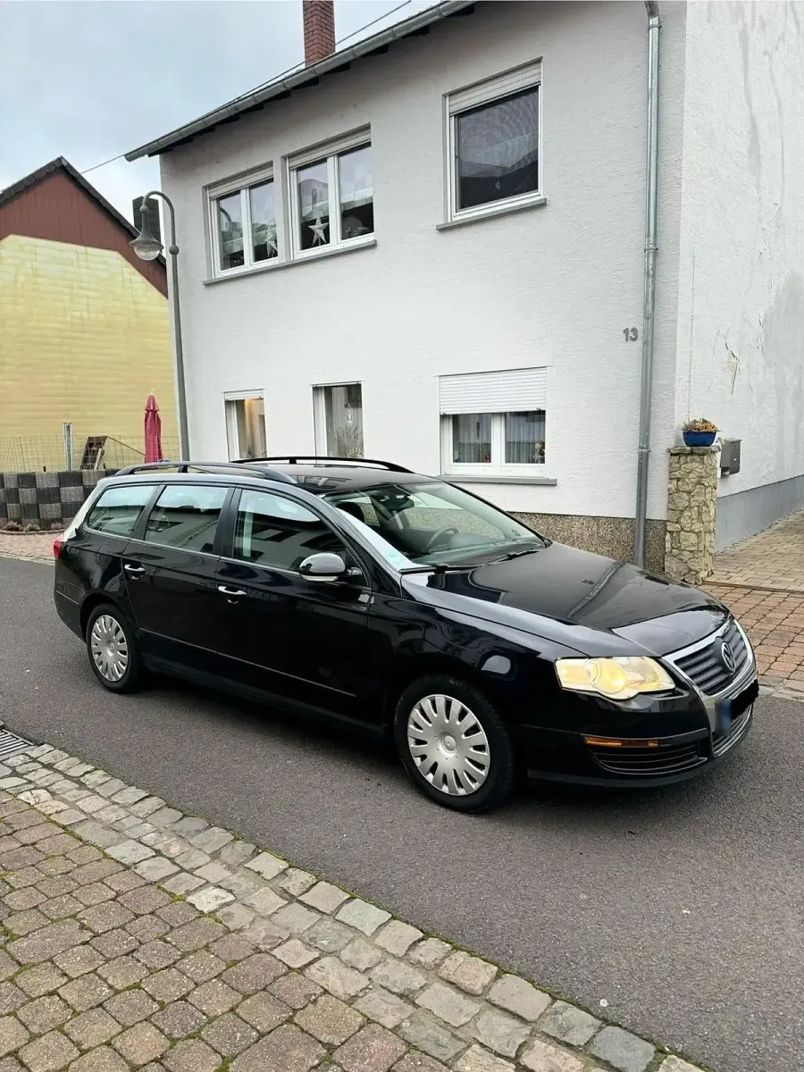 Gebraucht VW Passat 105 PS (77 kW) 2006 Schwarz Kombi
