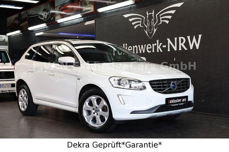 Weiß Gebraucht 2016 Volvo XC60 Momentum SUV | 16.970 € (Guter Preis) - Bild 1/4